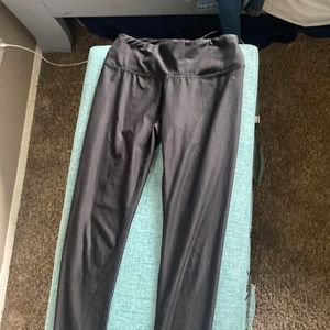 black reebok leggings